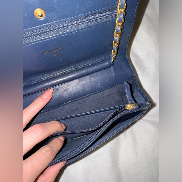 CHANEL Caviar Quilted CC Filigree Wallet On Chain WOC Navy - Picture 7 of 10